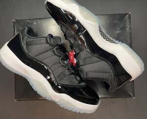 Jordan 11 Low “Space Jam” Size: 8.5m 
FV5104-004